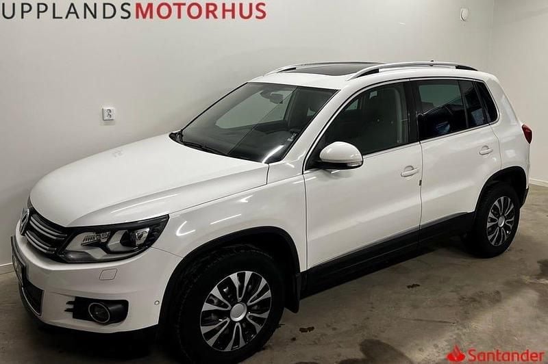 Begagnad VW Tiguan 140 HK (102 kW) 2012 Vit SUV