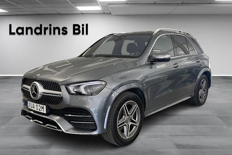 Grå Begagnad 2021 Mercedes GLE350e AMG line SUV | 699 900 kr (Marknadspris) - Bild 1/4