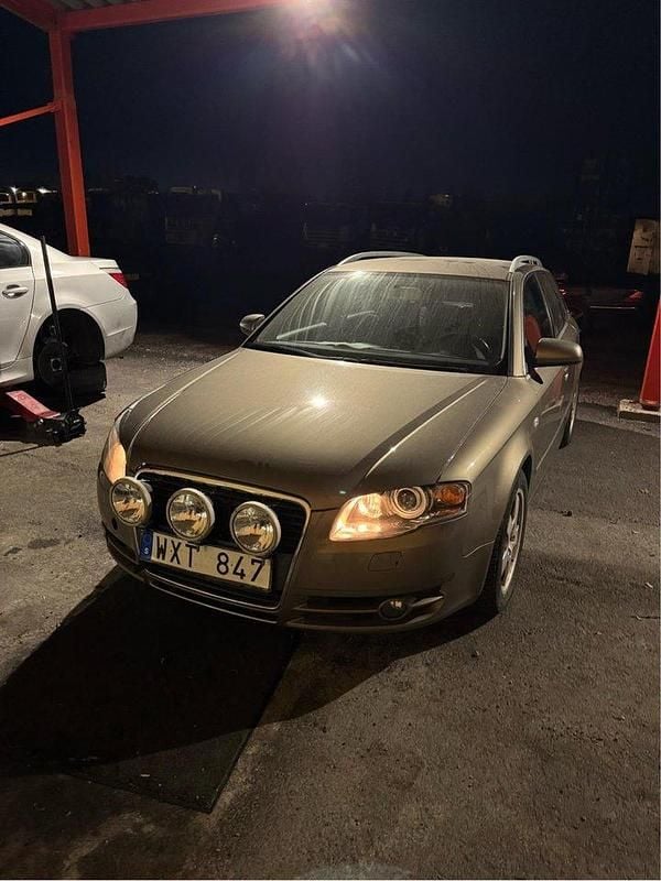 Brun Begagnad 2006 Audi A4 Kombi | 15 000 kr (Superpris) - Bild 1/4