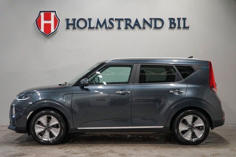Grå Begagnad 2021 Kia Soul EV 2 SUV | 229 900 kr (Marknadspris) - Bild 1/4