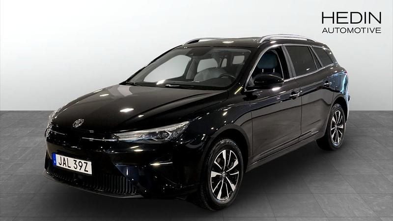 Svart (black) Begagnad 2022 MG MG5 EV Comfort Kombi | 209 900 kr - Bild 1/4