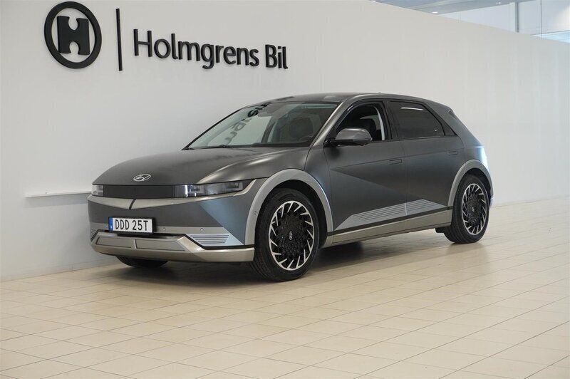 Grå/silver Begagnad 2021 Hyundai Ioniq 5 Advanced SUV | 359 900 kr - Bild 1/4