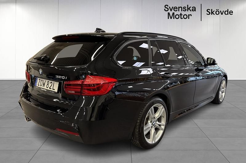 Begagnad BMW 320 M Sport 186 HK (136 kW) 2019 Svart Kombi