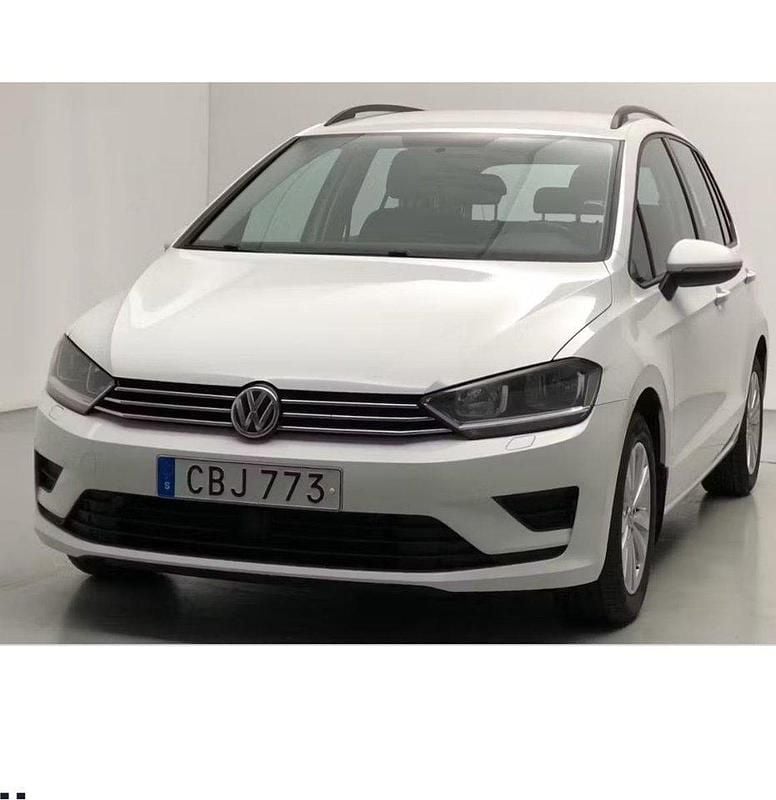 Vit Begagnad 2016 VW Golf VII Halvkombi | 130 000 kr (Dyr) - Bild 1/4