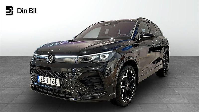 Svart Ny 2025 VW Tiguan R-line SUV | 579 900 kr (Lite dyr) - Bild 1/4