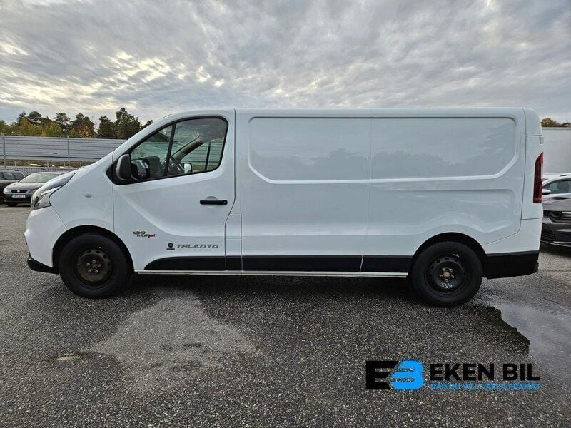Vit Begagnad 2018 Fiat Talento S Van | 92 500 kr (Marknadspris) - Bild 1/3