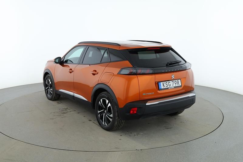 Begagnad Peugeot e-2008 Allure 100 kW (137 HK) 2021 Orange SUV