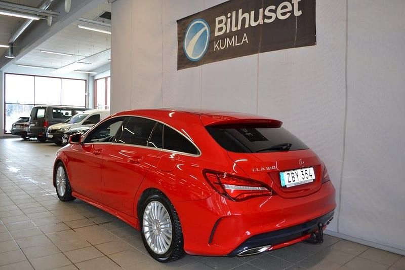 Begagnad Mercedes CLA180 Shooting Brake AMG 122 HK (89 kW) 2017 Röd Kombi