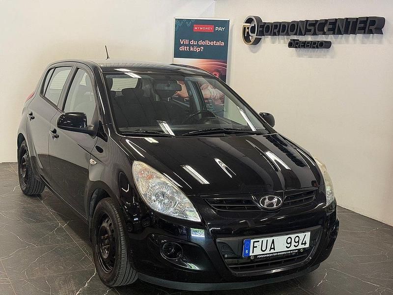 Svart Begagnad 2008 Hyundai i20 Select Halvkombi | 44 900 kr (Marknadspris) - Bild 1/4