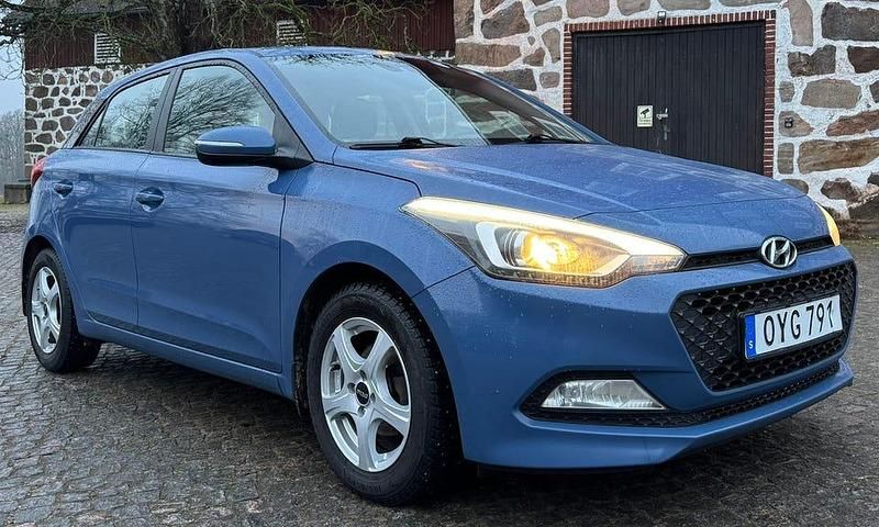 Begagnad Hyundai i20 84 HK (61 kW) 2016