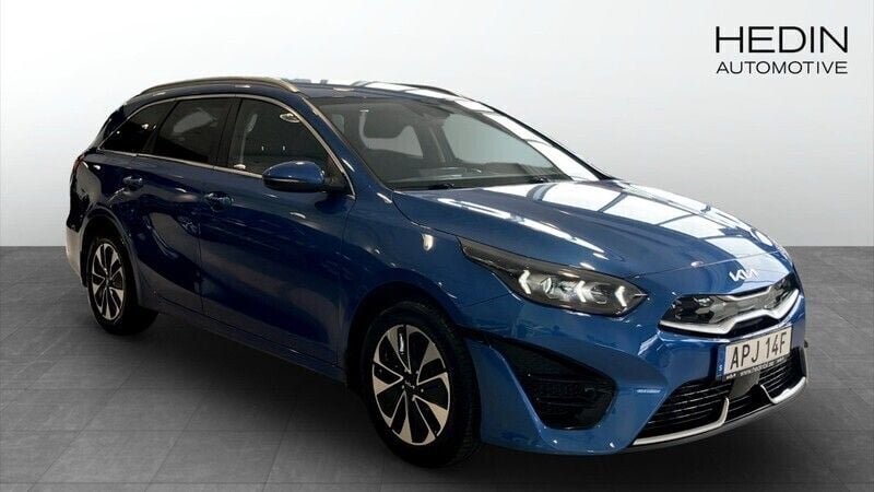 Blå (blue) Begagnad 2022 Kia Ceed Sportswagon Advance Kombi | 224 900 kr (Bra pris) - Bild 1/4