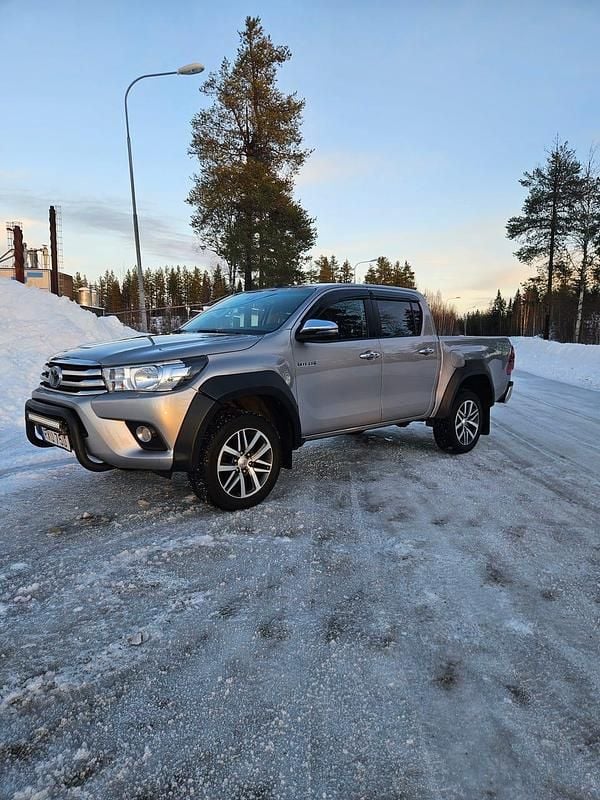 Begagnad 2019 Toyota HiLux Pickup | 285 000 kr (Lite dyr) - Bild 1/4