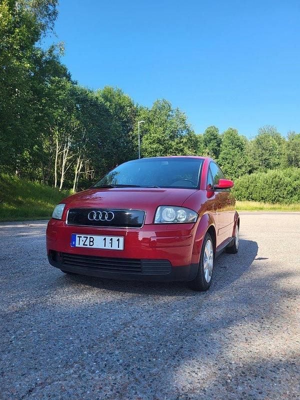 Röd Begagnad 2003 Audi A2 Halvkombi | 35 000 kr - Bild 1/3