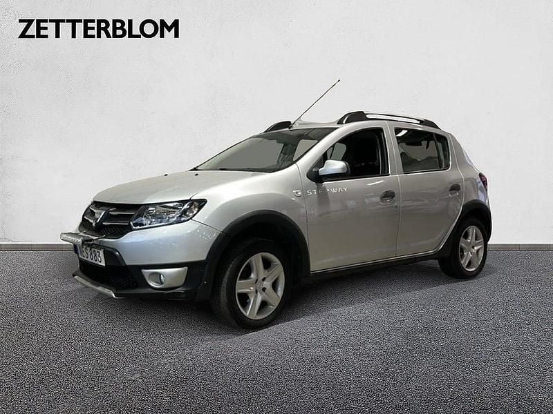 Silver Begagnad 2016 Dacia Sandero Stepway SUV | 89 990 kr (Lite dyr) - Bild 1/4
