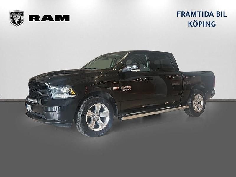 Svart Begagnad 2018 Dodge Ram Pickup | 368 500 kr (Marknadspris) - Bild 1/4