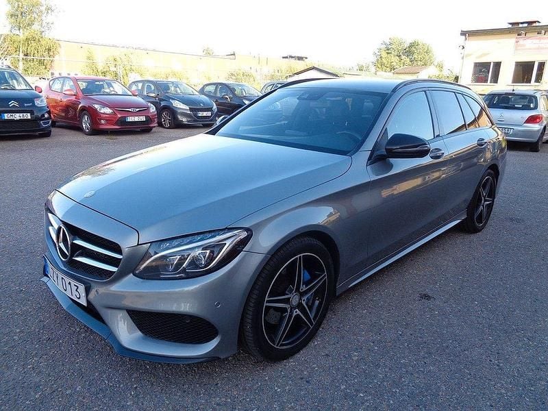 Silver Begagnad 2015 Mercedes C220 AMG line Kombi | 139 900 kr (Bra pris) - Bild 1/4