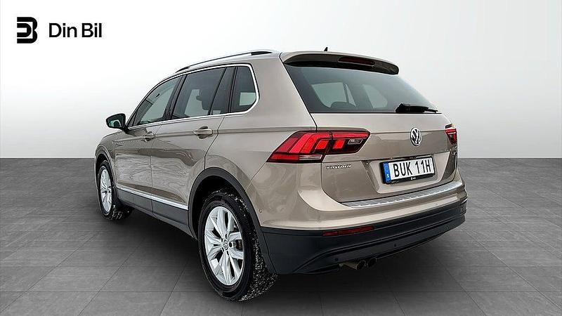 Begagnad VW Tiguan Executive 190 HK (139 kW) 2019 Brun SUV