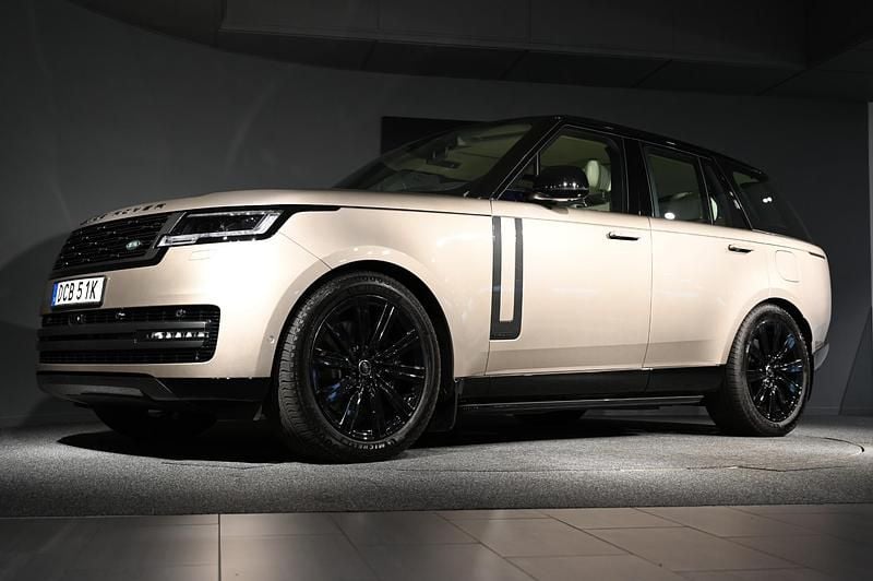 Gul (yellow) Begagnad 2024 Land Rover Range Rover Autobiography SUV | 2 099 000 kr - Bild 1/4