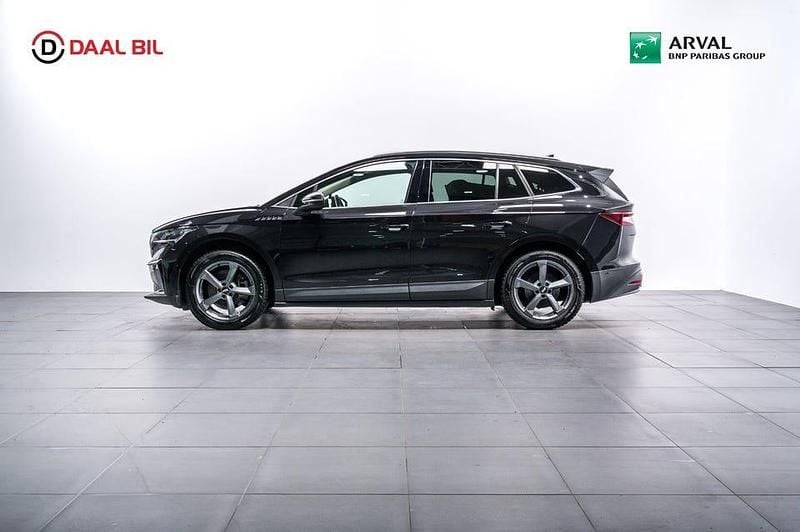 Begagnad Skoda Enyaq iV 150 kW (204 HK) 2022 Svart SUV