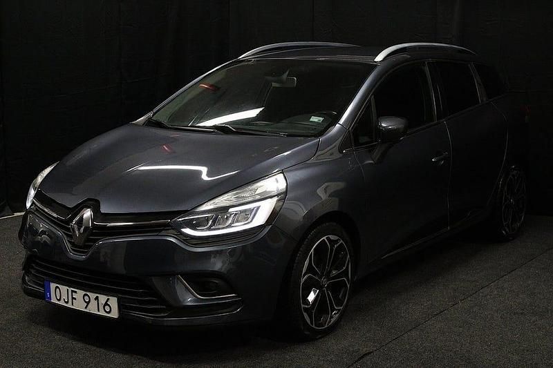 Begagnad Renault Clio IV Intens 90 HK (66 kW) 2017 Grå Kombi