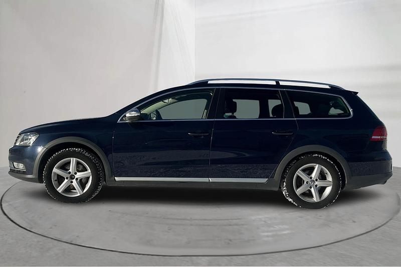 Begagnad VW Passat Alltrack 177 HK (130 kW) 2015 Blå Kombi