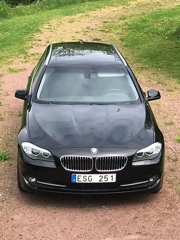 Begagnad BMW 520 184 HK (135 kW) 2012 Metallic Kombi