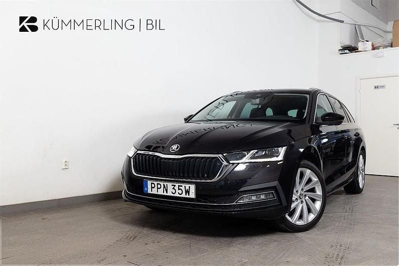 Svart Begagnad 2021 Skoda Octavia Style Kombi | 239 900 kr (Marknadspris) - Bild 1/4