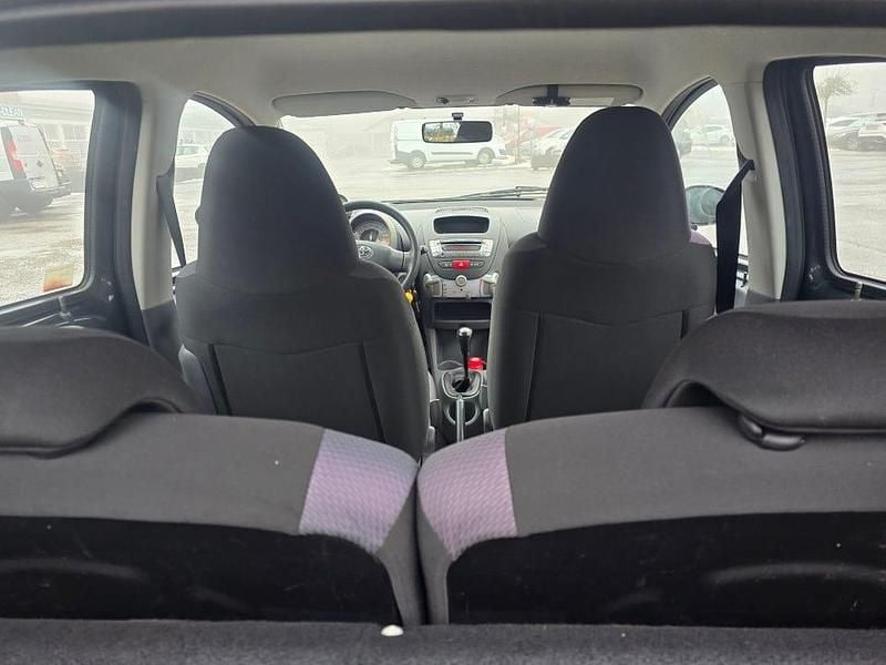 Begagnad Toyota Aygo 68 HK (50 kW) 2007 Halvkombi