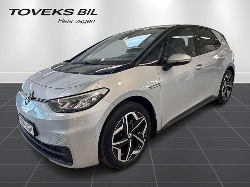 Silver Begagnad 2023 VW ID.3 Pro Halvkombi | 359 800 kr (Bra pris) - Bild 1/4