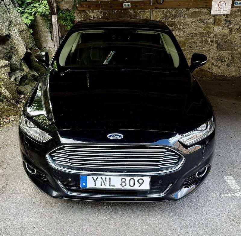Svart Begagnad 2018 Ford Mondeo Business Edition Halvkombi | 139 900 kr (Bra pris) - Bild 1/4