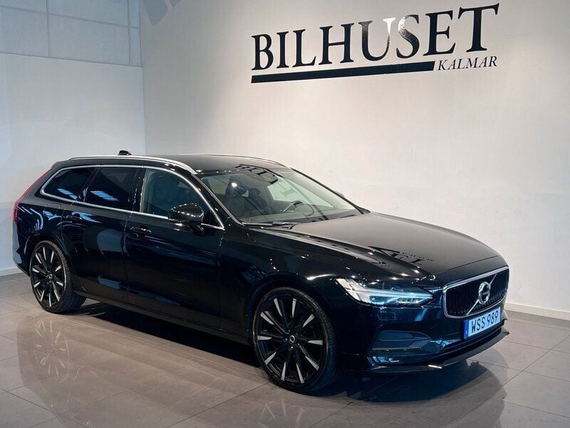 Svart Begagnad 2018 Volvo V90 Momentum Kombi | 229 900 kr (Bra pris) - Bild 1/4