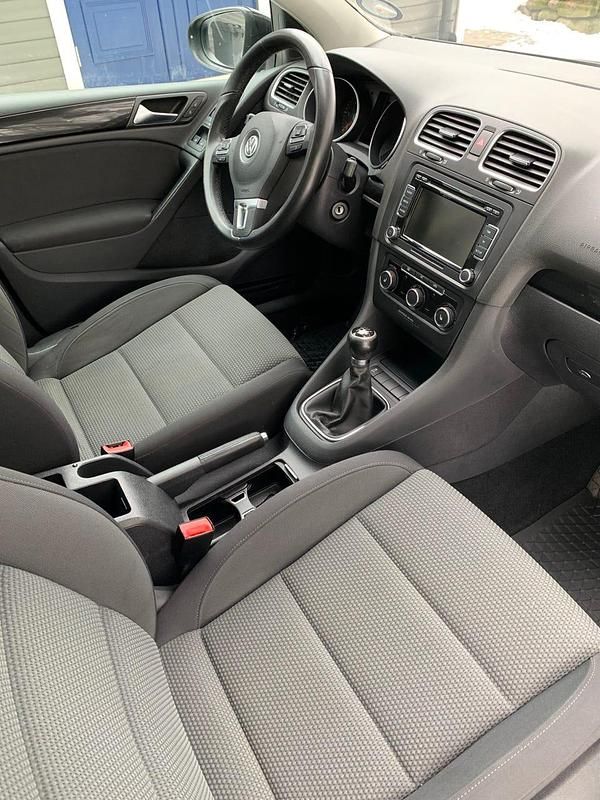 Begagnad VW Golf VII 105 HK (77 kW) 2012