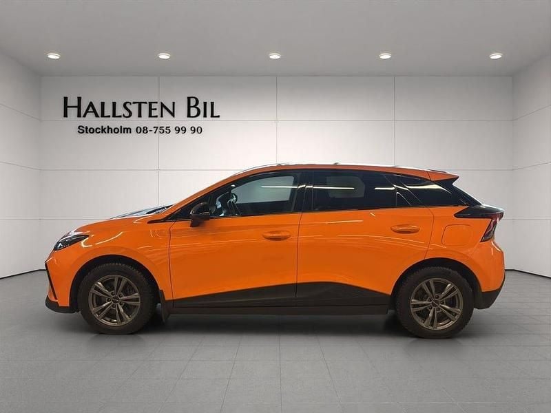 Orange Begagnad 2022 MG MG4 EV Luxury Halvkombi | 199 900 kr (Superpris) - Bild 1/4
