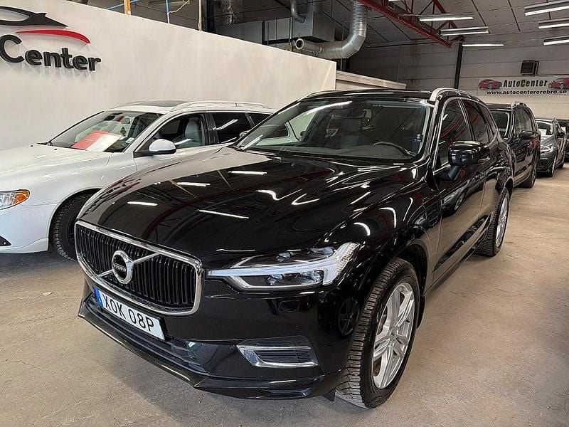 Svart Begagnad 2020 Volvo XC60 Momentum SUV | 274 900 kr (Superpris) - Bild 1/4