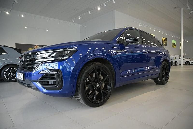 Begagnad VW Touareg R 462 HK (339 kW) 2020 Mörkblå SUV