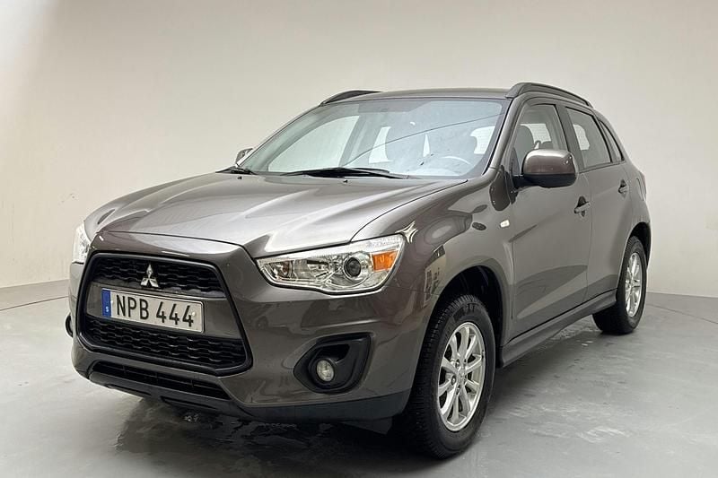 Begagnad Mitsubishi ASX 117 HK (86 kW) 2015 Ljusbrun SUV