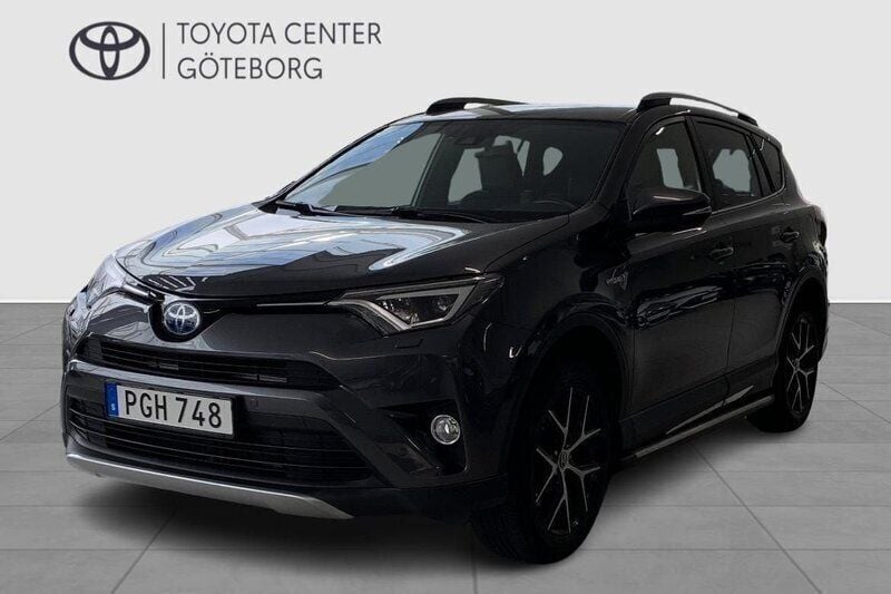 Mörkgrå Begagnad 2017 Toyota RAV4 Hybrid Active SUV | 249 900 kr (Marknadspris) - Bild 1/2