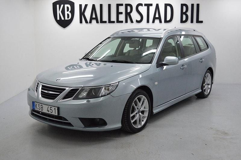 Grå Begagnad 2010 Saab 9-3 Vector Kombi | 41 900 kr (Bra pris) - Bild 1/4
