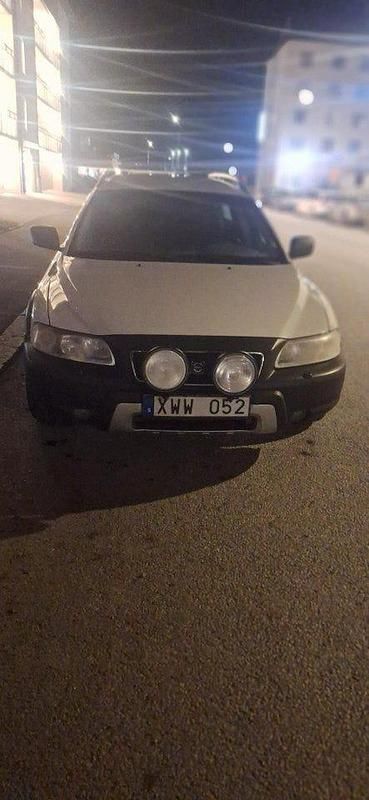 Begagnad 2006 Volvo XC70 Kombi | 25 000 kr (Superpris) - Bild 1/4