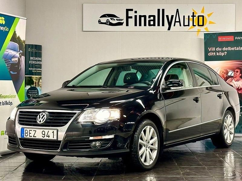 Svart Begagnad 2010 VW Passat Sportline Sedan | 68 900 kr - Bild 1/4