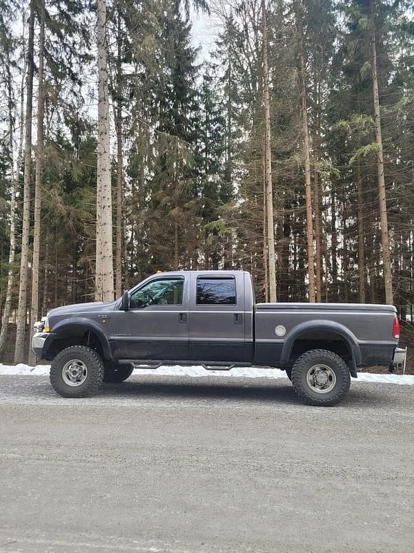 Begagnad Ford V8 254 HK (186 kW) 2002 Pickup