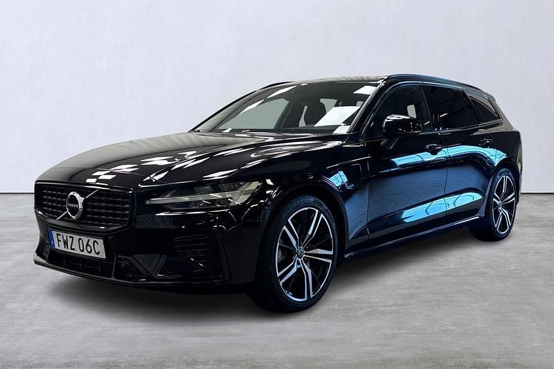 Svart Begagnad 2022 Volvo V60 R-Design Kombi | 364 900 kr (Dyr) - Bild 1/4