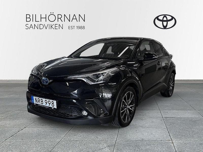 Svart Begagnad 2018 Toyota C-HR Executive SUV | 224 900 kr (Marknadspris) - Bild 1/3