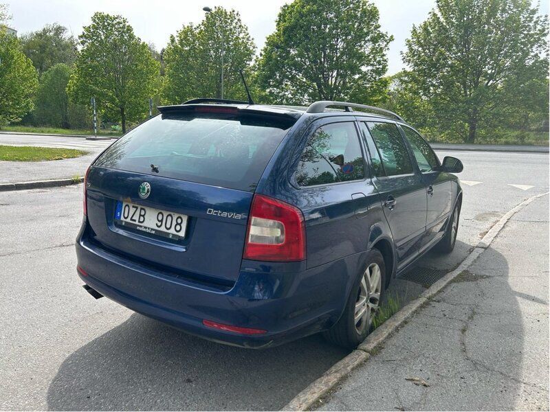 Begagnad 2012 Skoda Octavia Kombi | 29 900 kr (Superpris) - Bild 1/4