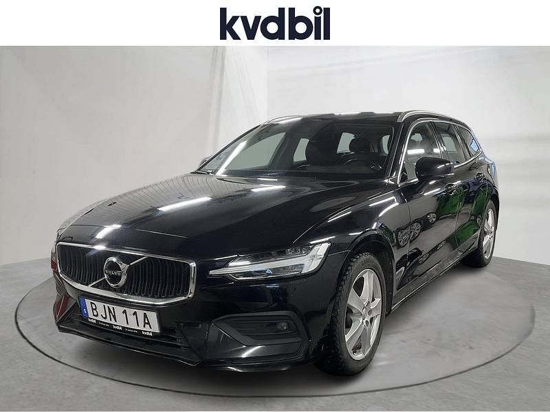 Svart Begagnad 2020 Volvo V60 Momentum Kombi | 209 800 kr (Bra pris) - Bild 1/3