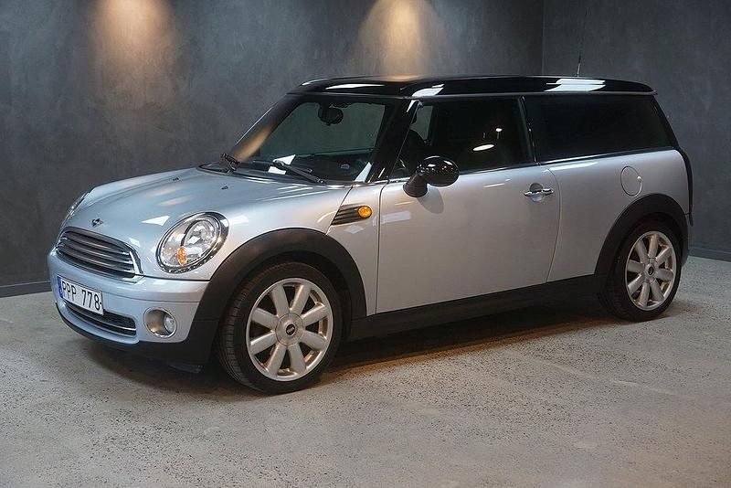 Ljusgrå Begagnad 2010 Mini Cooper Clubman Chili Kombi | 69 900 kr - Bild 1/4