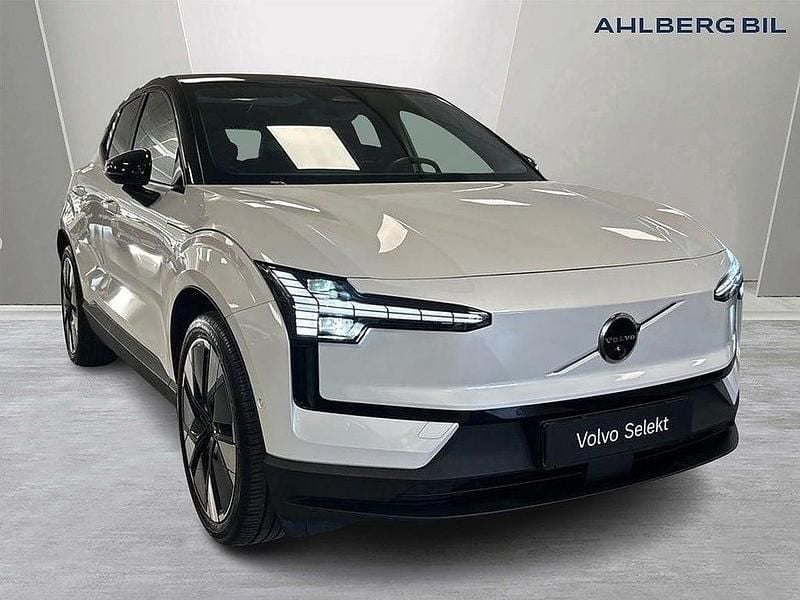 Vit Begagnad 2024 Volvo EX30 Performance SUV | 429 500 kr (Marknadspris) - Bild 1/3