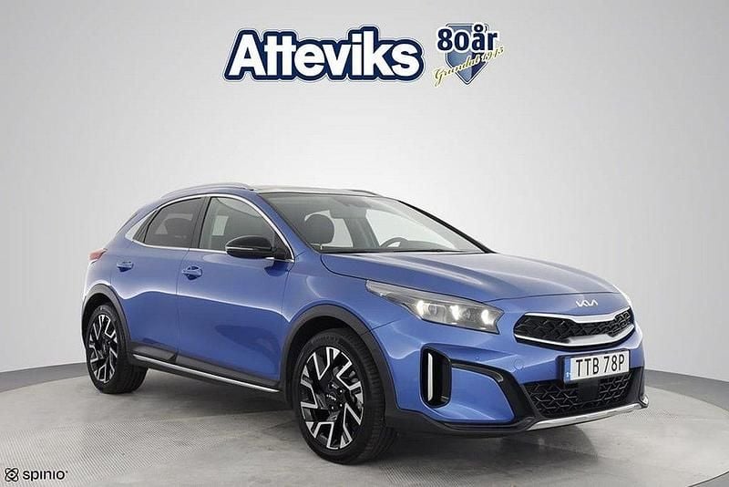 Blå Begagnad 2022 Kia XCeed Advance SUV | 269 900 kr (Marknadspris) - Bild 1/4