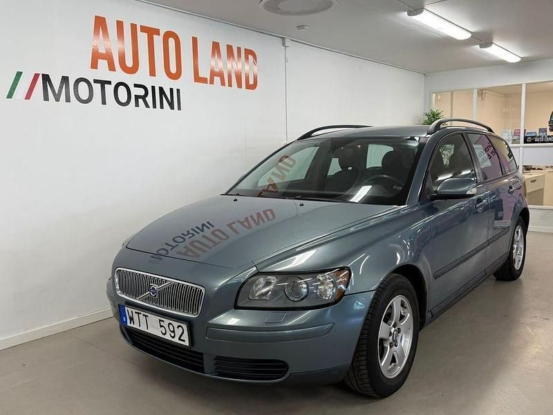 Begagnad Volvo V50 126 HK (92 kW) 2005 Grön Kombi