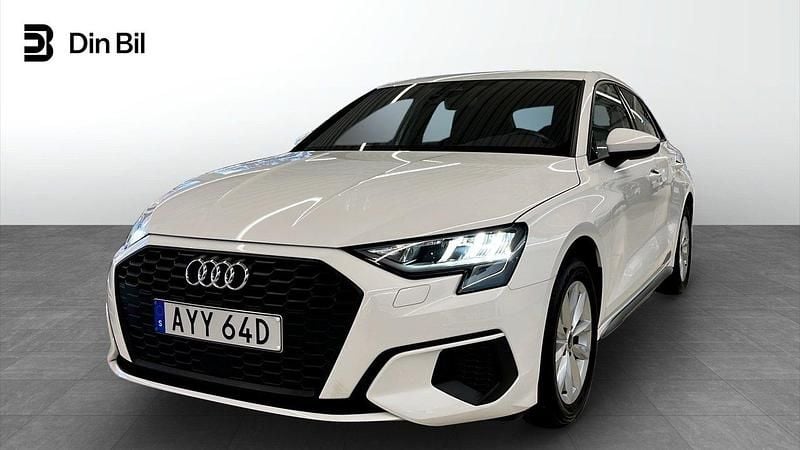 Vit Begagnad 2022 Audi A3 Sportback Proline Halvkombi | 239 000 kr (Marknadspris) - Bild 1/4